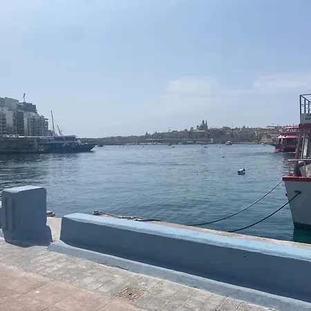 Retreat-perfect For Familes&friends * Sliema