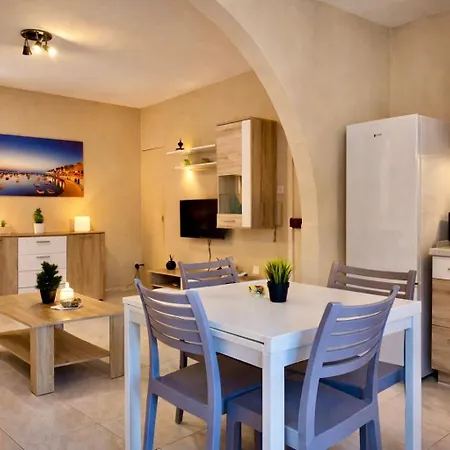 Easy Living Διαμέρισμα *